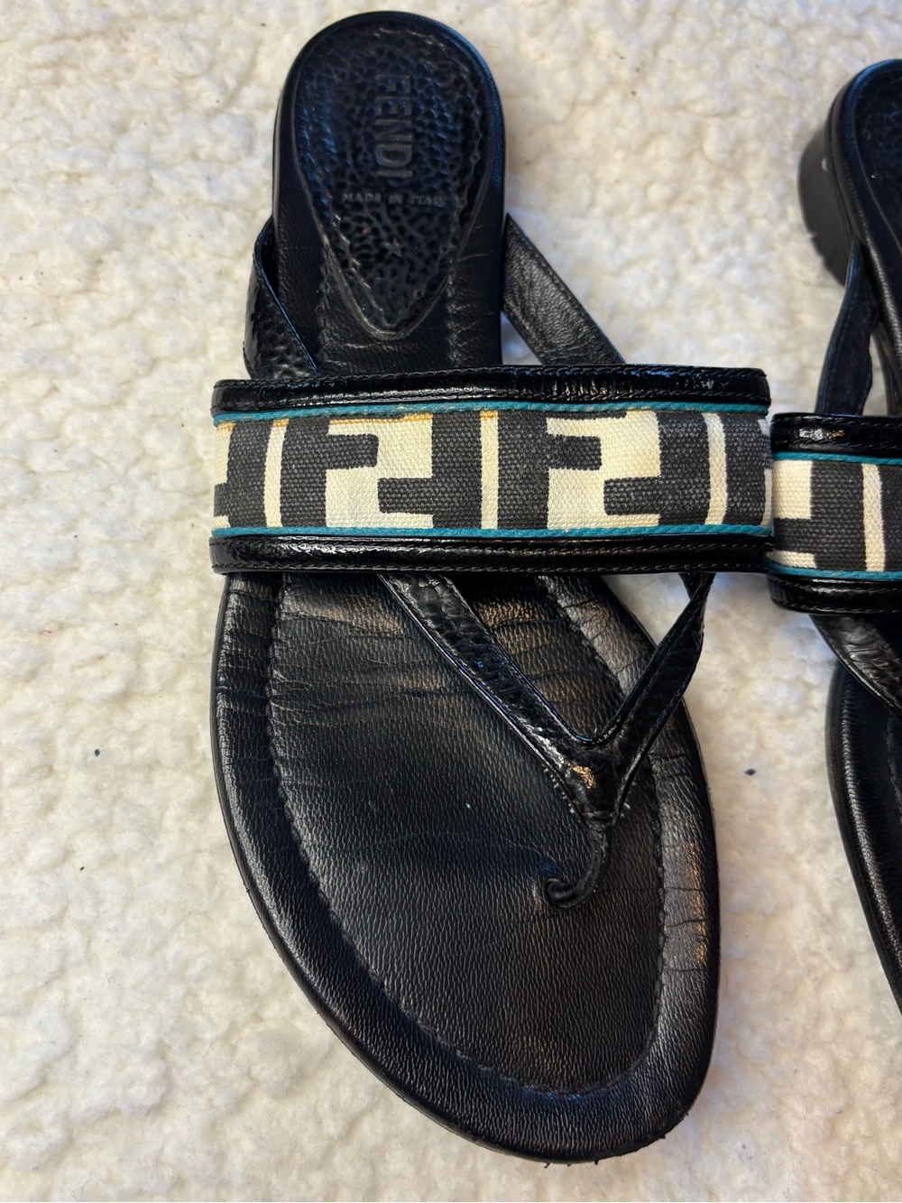 Fendi Women Black Zucca Leather FF Logo Canvas Thong Sandals - Picture 2 of 12